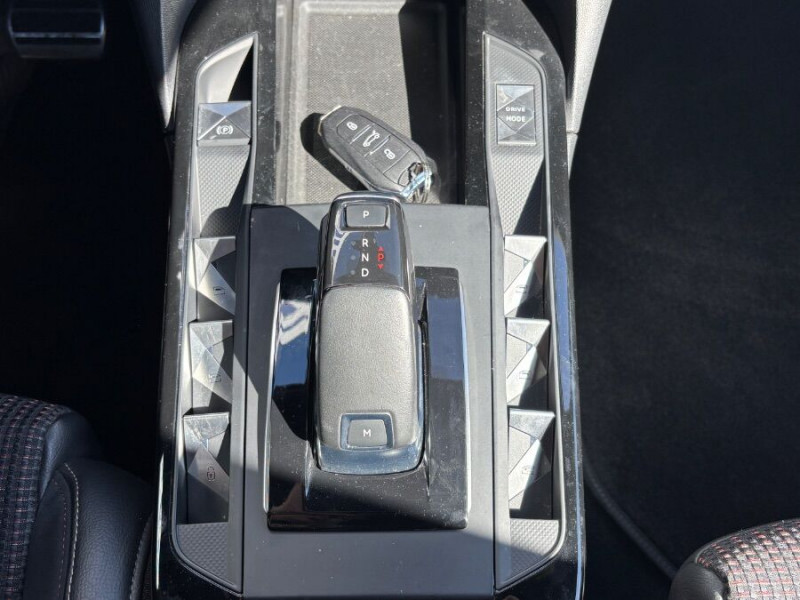 Photo 21 de l'offre de DS DS3 CROSSBACK 1.2 PureTech 155 EAT8 PERFORMANCE LINE GPS Matrix LED à 19450€ chez Mérignac auto