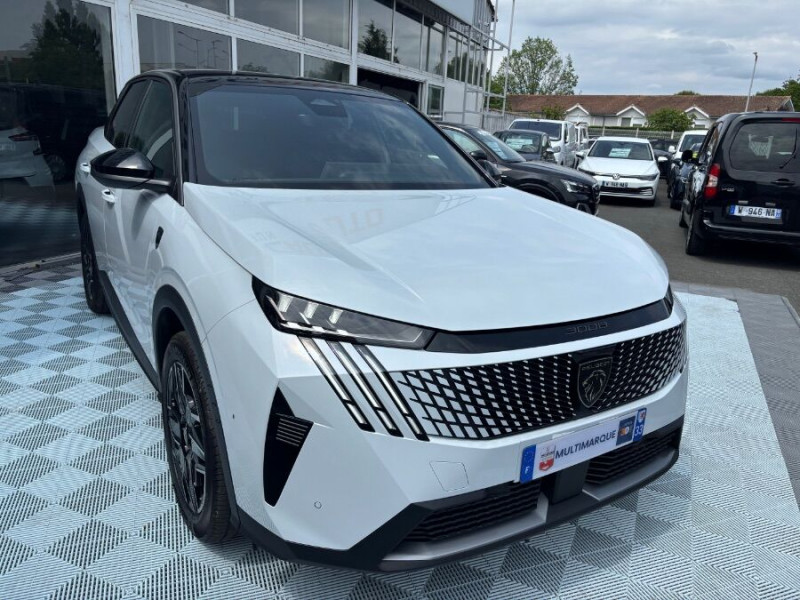 Photo 2 de l'offre de PEUGEOT 3008 HYBRID 145 e-DCS6 GT Hayon Elect. LED Pixel SC à 35450€ chez Mérignac auto