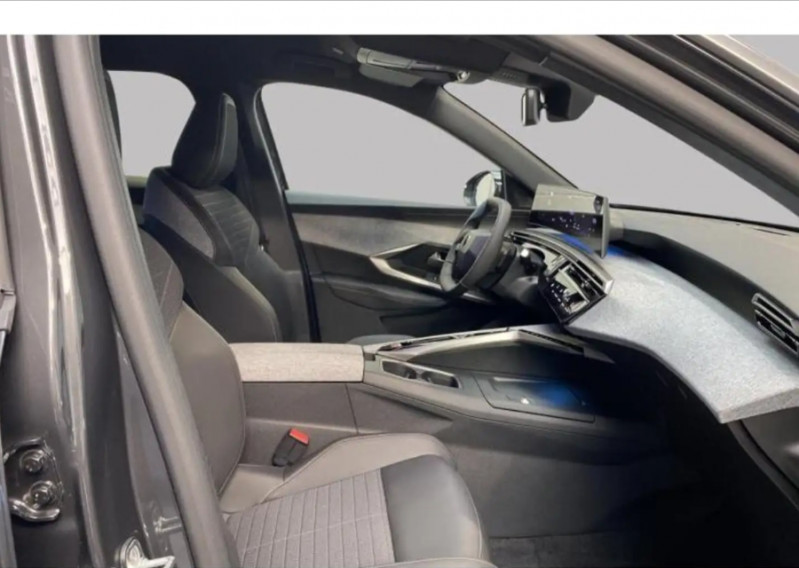 Photo 7 de l'offre de PEUGEOT 3008 HYBRID 145 e-DCS6 ALLURE Panoramic Pack à 32950€ chez Mérignac auto