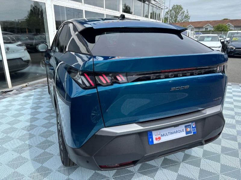 Photo 11 de l'offre de PEUGEOT 3008 HYBRID 145 e-DCS6 ALLURE Panoramic Pack à 32950€ chez Mérignac auto