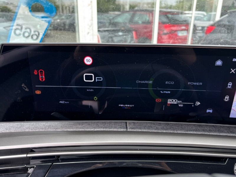 Photo 34 de l'offre de PEUGEOT 3008 HYBRID 145 e-DCS6 ALLURE Panoramic Pack à 32950€ chez Mérignac auto