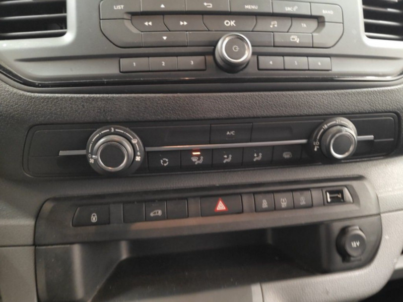 Photo 13 de l'offre de CITROEN JUMPY XL 2.0 BlueHDi 120 BVM6 CLUB Bluetooth Attel. 16480 H.T. à 16480€ chez Mérignac auto