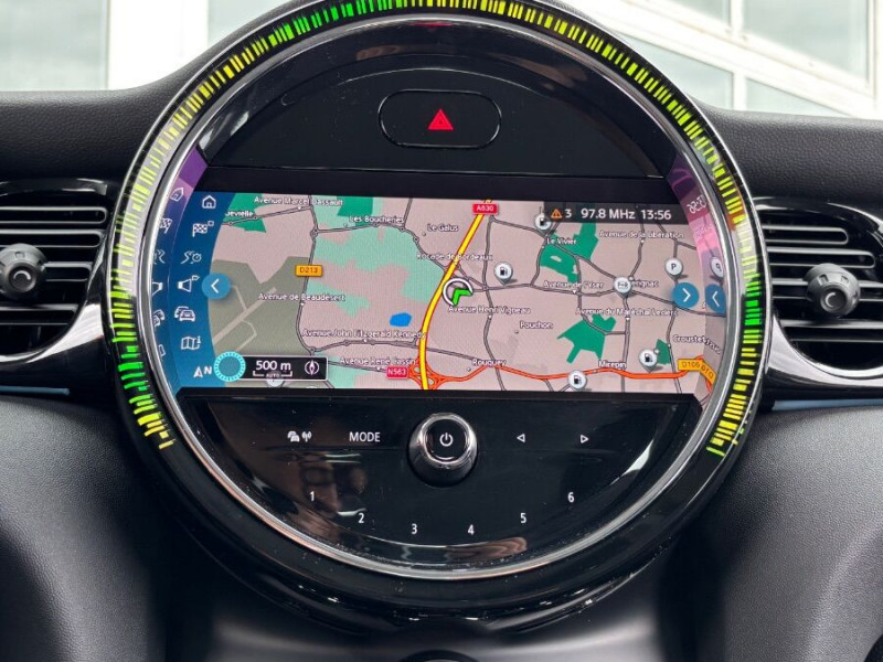 Photo 18 de l'offre de MINI MINI III (F56) NEW 1.5i 136 BVA7 COOPER GPS LED CarPlay à 23450€ chez Mérignac auto