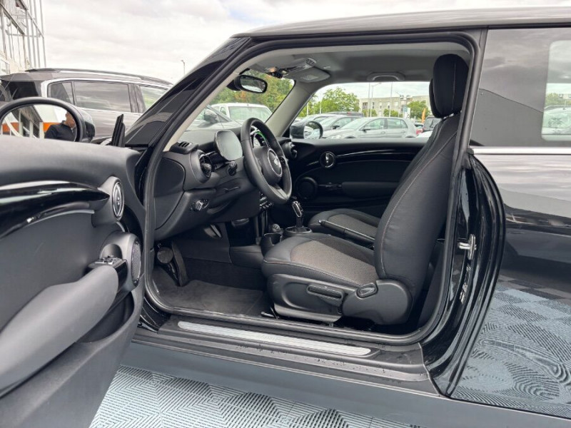 Photo 15 de l'offre de MINI MINI III (F56) NEW 1.5i 136 BVA7 COOPER GPS LED CarPlay à 23450€ chez Mérignac auto