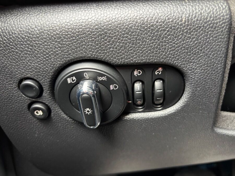 Photo 20 de l'offre de MINI MINI III (F56) NEW 1.5i 136 BVA7 COOPER GPS LED CarPlay à 23450€ chez Mérignac auto