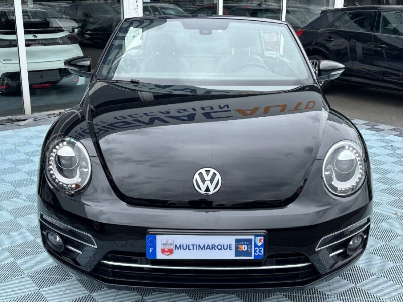 Photo 8 de l'offre de VOLKSWAGEN COCCINELLE CABRIOLET 1.2 TSI 105 DSG SOUND Fender GPS Xénon JA18 à 23450€ chez Mérignac auto