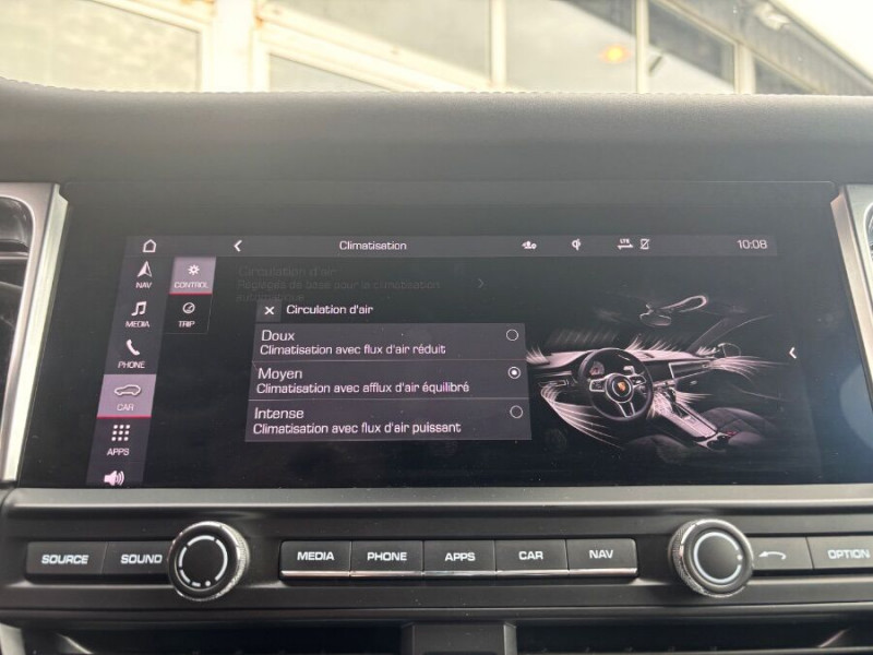 Photo 30 de l'offre de PORSCHE MACAN II 2.0 245 PDK TOE JA21 PDLS Bose SEM 4SC à 56900€ chez Mérignac auto