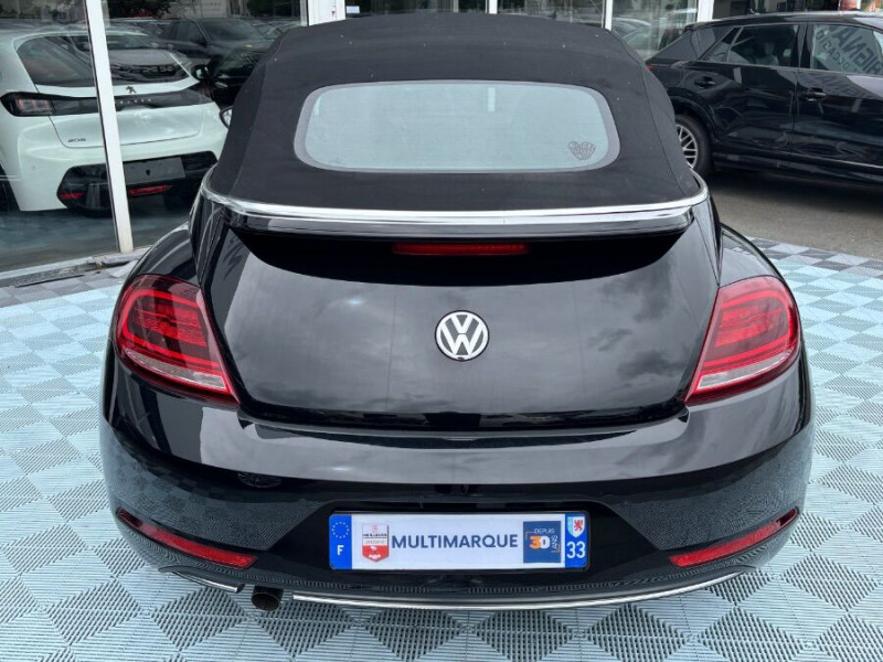 Photo 9 de l'offre de VOLKSWAGEN COCCINELLE CABRIOLET 1.2 TSI 105 DSG SOUND Fender GPS Xénon JA18 à 23450€ chez Mérignac auto