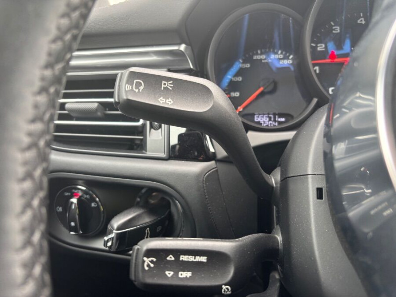 Photo 34 de l'offre de PORSCHE MACAN II 2.0 245 PDK TOE JA21 PDLS Bose SEM 4SC à 56900€ chez Mérignac auto