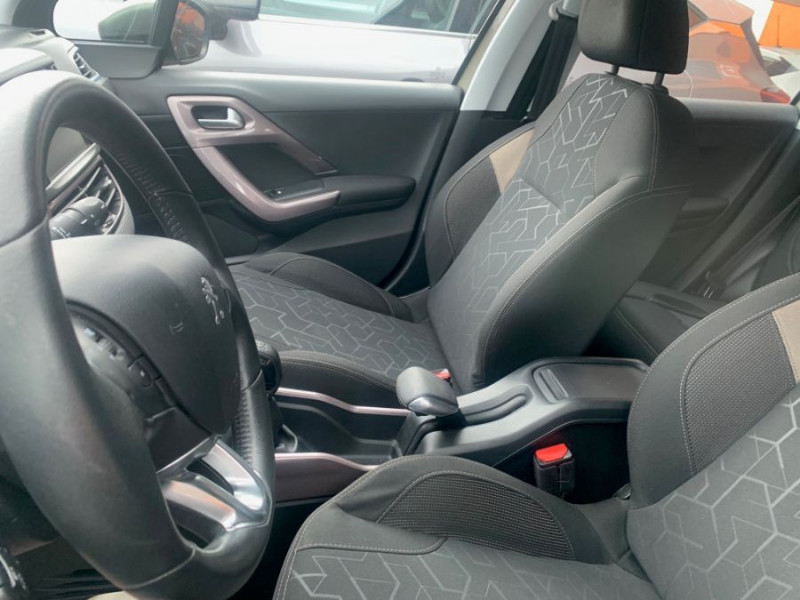 Photo 5 de l'offre de PEUGEOT 2008 1.2 PureTech 82 ACTIVE PACK CLIM Bluetooth à 7450€ chez Mérignac auto