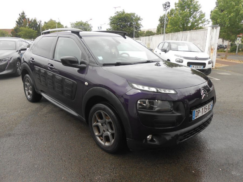 Photo 7 de l'offre de CITROEN C4 CACTUS 1.2 PureTech 110 SHINE Camera à 8950€ chez Mérignac auto