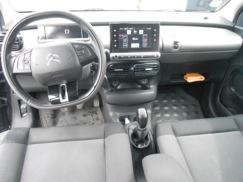 Photo 4 de l'offre de CITROEN C4 CACTUS 1.2 PureTech 110 SHINE Camera à 8950€ chez Mérignac auto