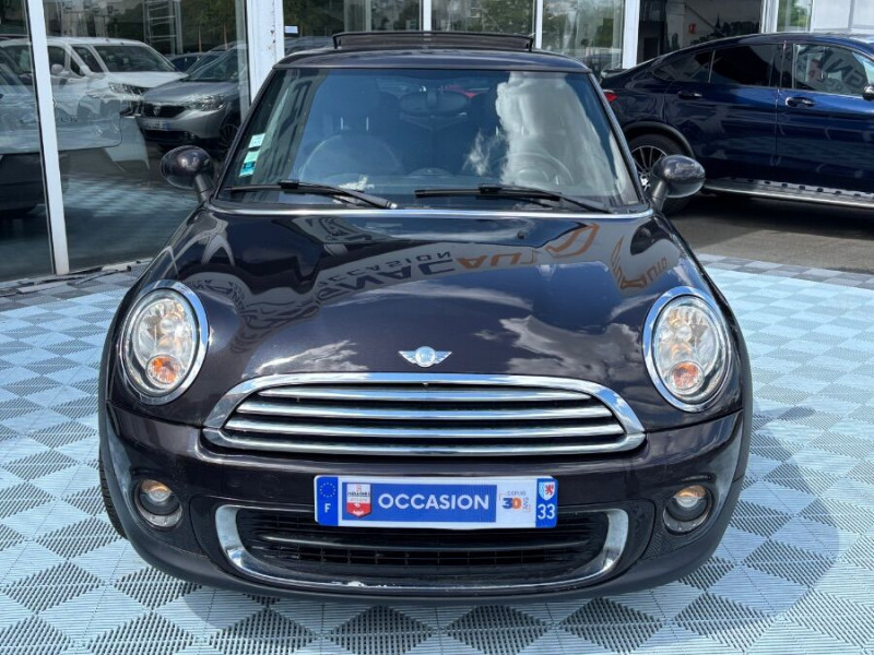 Photo 2 de l'offre de MINI MINI III ONE 1.6 98 BVA 3P CUIR TOIT Ouvrant Radars à 10890€ chez Mérignac auto