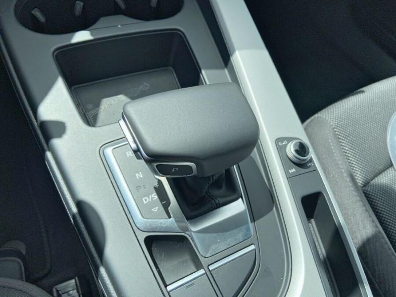 Photo 10 de l'offre de AUDI A4 AVANT V 35 TDI 163 STRONIC SPORT DESIGN GPS Pack Tour à 23450€ chez Mérignac auto
