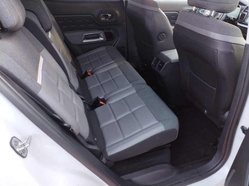 Photo 13 de l'offre de CITROEN C5 AIRCROSS 1.6 PureTech 180 EAT8 SHINE TOE Caméra Hayon EL. JA19 Attel. à 20950€ chez Mérignac auto