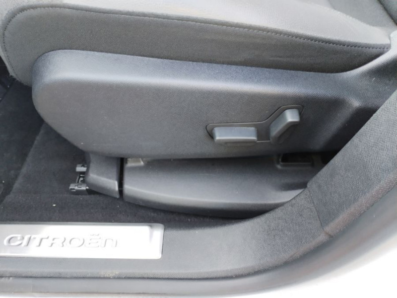 Photo 15 de l'offre de CITROEN C5 AIRCROSS 1.6 PureTech 180 EAT8 SHINE TOE Caméra Hayon EL. JA19 Attel. à 20950€ chez Mérignac auto