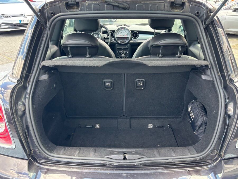 Photo 8 de l'offre de MINI MINI III ONE 1.6 98 BVA 3P CUIR TOIT Ouvrant Radars à 10890€ chez Mérignac auto