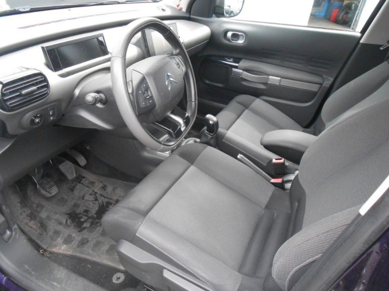 Photo 5 de l'offre de CITROEN C4 CACTUS 1.2 PureTech 110 SHINE Camera à 8950€ chez Mérignac auto