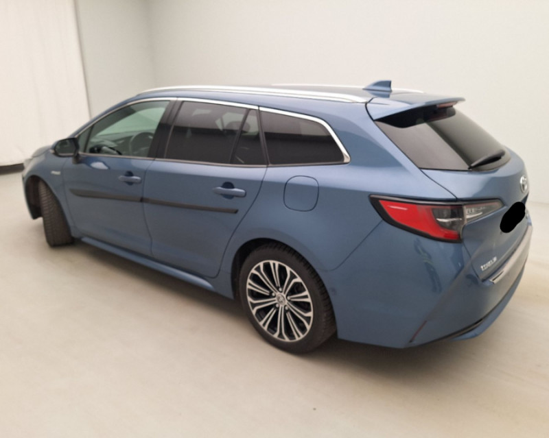 Photo 8 de l'offre de TOYOTA COROLLA XII TOURING SPORTS 1.8 HYBRIDE 122H BVA PREMIUM CUIR 4SC Hayon EL. JA17 à 24950€ chez Mérignac auto