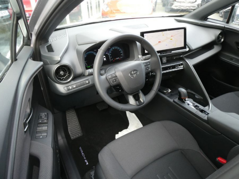 Photo 14 de l'offre de TOYOTA C-HR II 1.8 HYBRIDE 140 CVT 2WD DESIGN GPS 12.3 Camera JA18 Diam. Induction à 31450€ chez Mérignac auto
