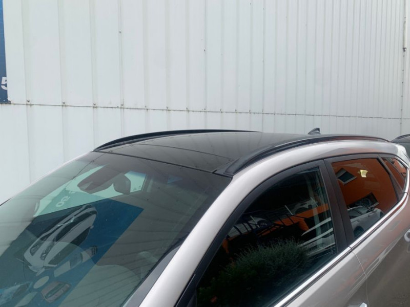Photo 5 de l'offre de HYUNDAI TUCSON III 1.7 CRDI 115 BVM6 2WD EXECUTIVE TOIT Ouvrant Attel. à 13450€ chez Mérignac auto