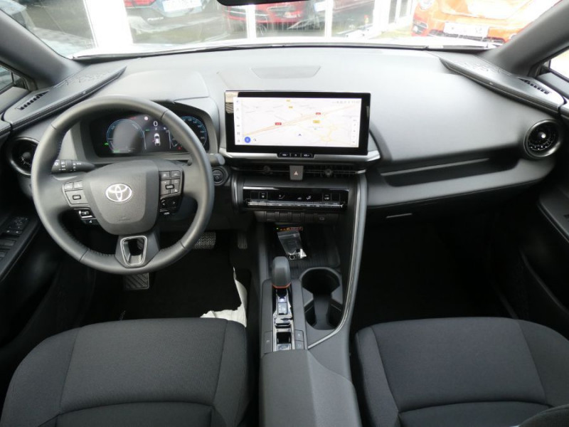 Photo 15 de l'offre de TOYOTA C-HR II 1.8 HYBRIDE 140 CVT 2WD DESIGN GPS 12.3 Camera JA18 Diam. Induction à 31450€ chez Mérignac auto
