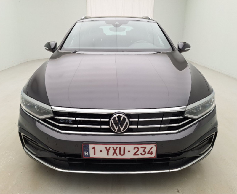 Photo 9 de l'offre de VOLKSWAGEN PASSAT SW VIII 1.4 TSI 218 HYBRID Rechargeable GTE TOE JA18 Hayon EL. Attel à 26490€ chez Mérignac auto