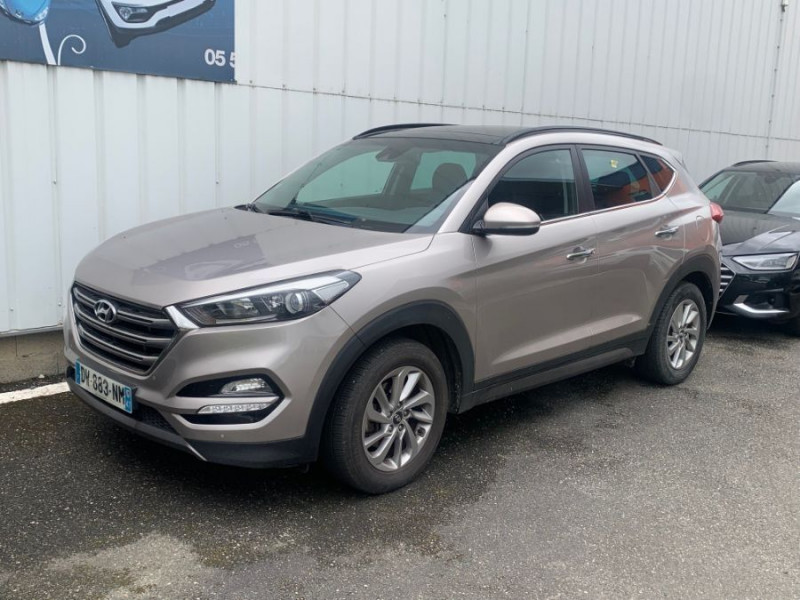 Photo 1 de l'offre de HYUNDAI TUCSON III 1.7 CRDI 115 BVM6 2WD EXECUTIVE TOIT Ouvrant Attel. à 13450€ chez Mérignac auto
