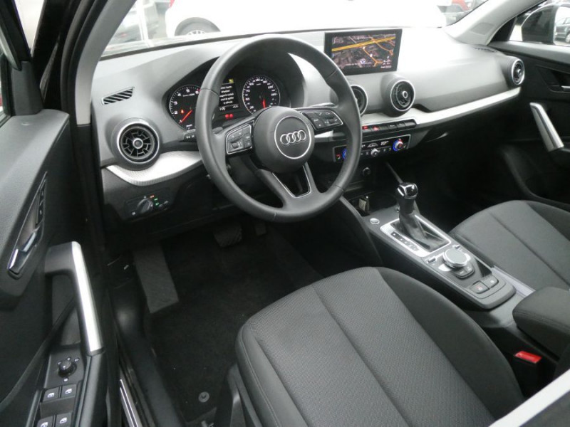 Photo 14 de l'offre de AUDI Q2 New 35 TFSI 150 S Tronic S LINE Ext. GPS Camera Hayon EL. à 31950€ chez Mérignac auto