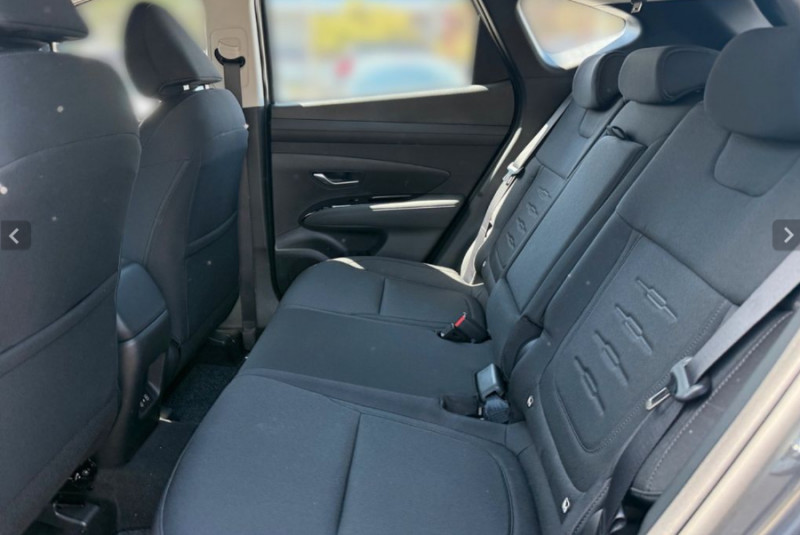 Photo 13 de l'offre de HYUNDAI TUCSON IV (2) 1.6 T-GDI 215 HYBRID BVA6 2WD STYLE PACK CREATIVE à 34950€ chez Mérignac auto