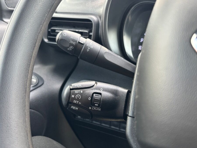 Photo 22 de l'offre de CITROEN BERLINGO 1.5 BlueHDi 100 BVM6 FEEL à 21450€ chez Mérignac auto