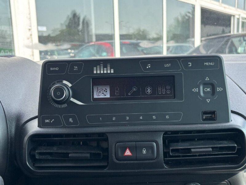 Photo 25 de l'offre de CITROEN BERLINGO 1.5 BlueHDi 100 BVM6 FEEL à 21450€ chez Mérignac auto