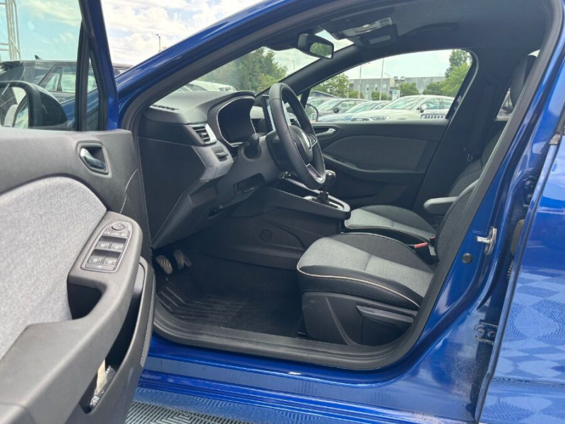 Photo 15 de l'offre de RENAULT CLIO V 0.9 TCe 90 BVM6 TECHNO GPS Cam360° JA16 à 18950€ chez Mérignac auto