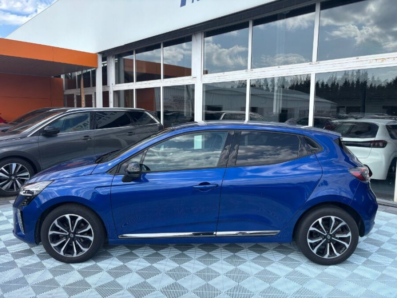 Photo 11 de l'offre de RENAULT CLIO V 0.9 TCe 90 BVM6 TECHNO GPS Cam360° JA16 à 18950€ chez Mérignac auto