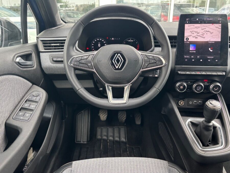 Photo 4 de l'offre de RENAULT CLIO V 0.9 TCe 90 BVM6 TECHNO GPS Cam360° JA16 à 18950€ chez Mérignac auto