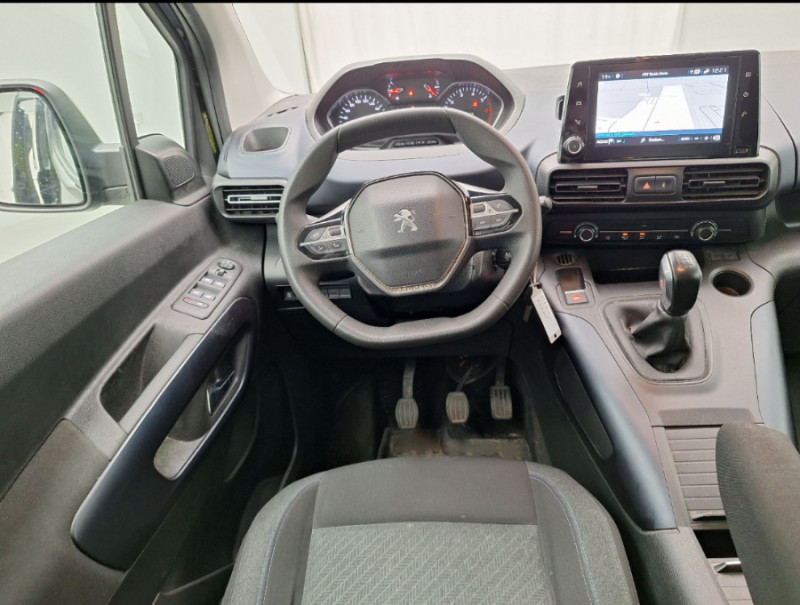 Photo 4 de l'offre de PEUGEOT RIFTER XL LONG 1.5 BlueHDi 100 ALLURE 7PL GPS Attel. à 18950€ chez Mérignac auto
