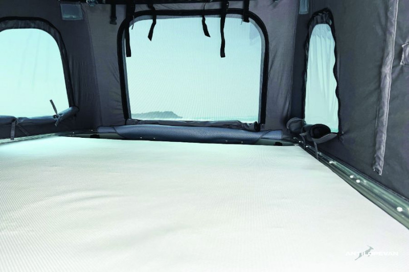 Photo 40 de l'offre de RENAULT TRAFIC VAN ANTILOPE VAN Aménagé FLEX5 2.0 DCi 150 EDC L1 5PL Attel+Pte Vélo Tout Equipé DISPO à 65950€ chez Mérignac auto