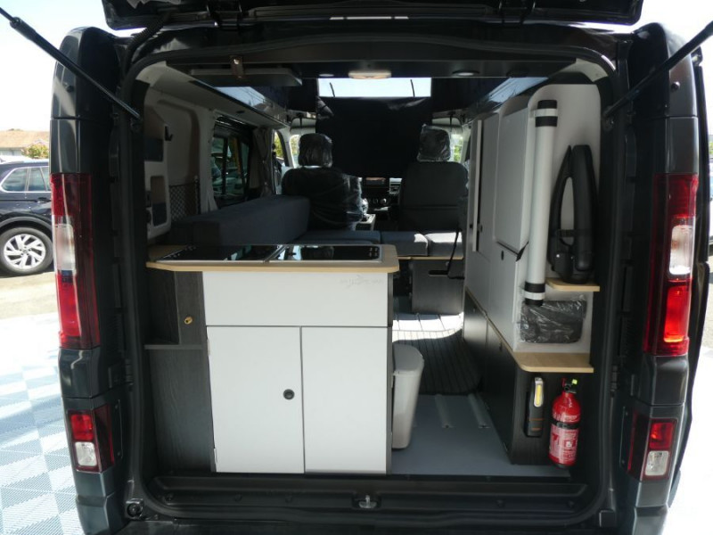 Photo 6 de l'offre de RENAULT TRAFIC VAN ANTILOPE VAN Aménagé FLEX PLUS 2.0 DCi 130 BVM6 L1 JA PK Confort 4PL Attel+Pte Vélo DISPO à 56000€ chez Mérignac auto