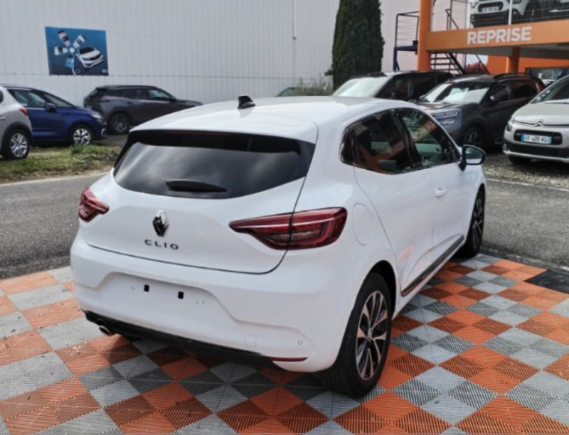 Photo 3 de l'offre de RENAULT CLIO V 1.3 TCe 140 BVM6 TECHNO GPS Camera VT Arr. à 18950€ chez Mérignac auto