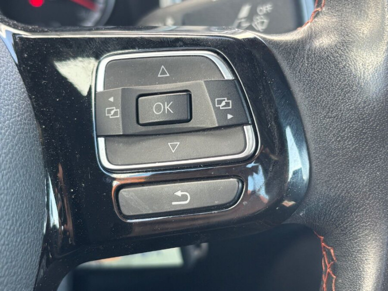Photo 25 de l'offre de VOLKSWAGEN COCCINELLE CABRIOLET 1.2 TSI 105 BVM6 CLUB GPS Xénon JA18 Radars à 19490€ chez Mérignac auto