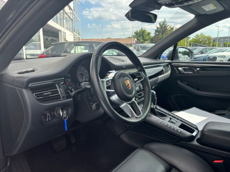 Photo 13 de l'offre de PORSCHE MACAN II 3.0 V6 S 354 PDK TOE PDLS SEM JA19 1ère Main à 57900€ chez Mérignac auto