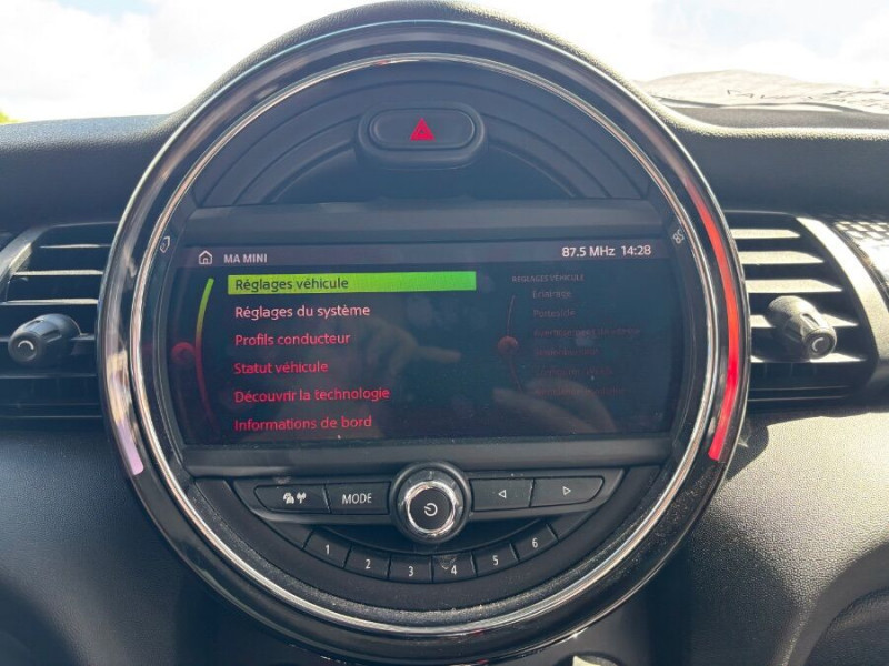 Photo 26 de l'offre de MINI MINI III 2.0 COOPER S 192 BVA7 TOE HIFI JA17 à 24500€ chez Mérignac auto