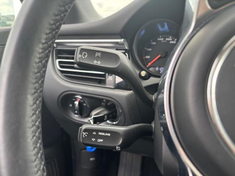 Photo 32 de l'offre de PORSCHE MACAN II 3.0 V6 S 354 PDK TOE PDLS SEM JA19 1ère Main à 57900€ chez Mérignac auto