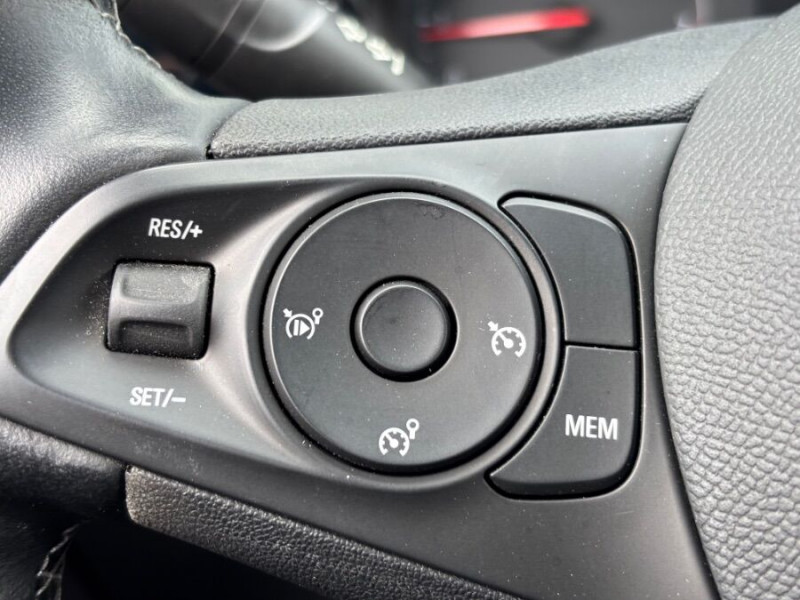 Photo 25 de l'offre de OPEL CORSA VI 1.2 75 EDITION BUSINESS GPS Radar JA16p à 13200€ chez Mérignac auto