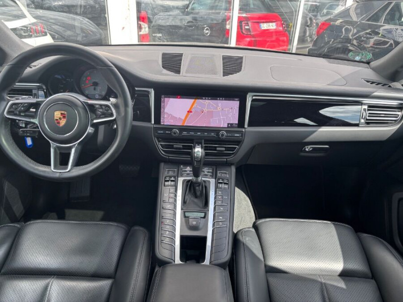 Photo 12 de l'offre de PORSCHE MACAN II 3.0 V6 S 354 PDK TOE PDLS SEM JA19 1ère Main à 57900€ chez Mérignac auto