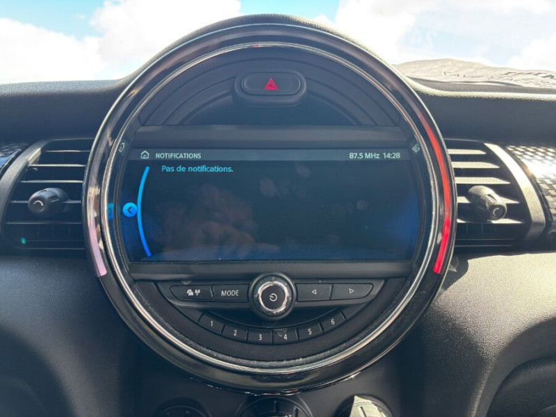 Photo 29 de l'offre de MINI MINI III 2.0 COOPER S 192 BVA7 TOE HIFI JA17 à 24500€ chez Mérignac auto
