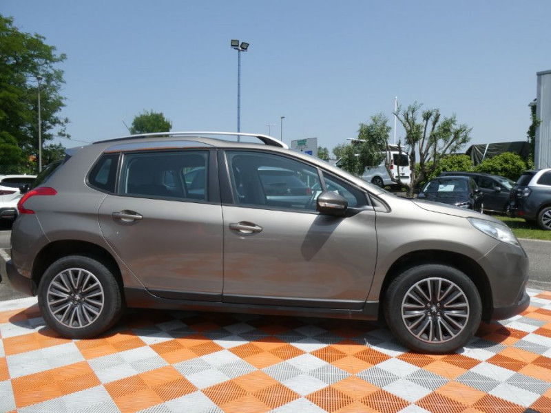 Photo 9 de l'offre de PEUGEOT 2008 1.2 PureTech 82 ACTIVE PACK CLIM Bluetooth à 7450€ chez Mérignac auto