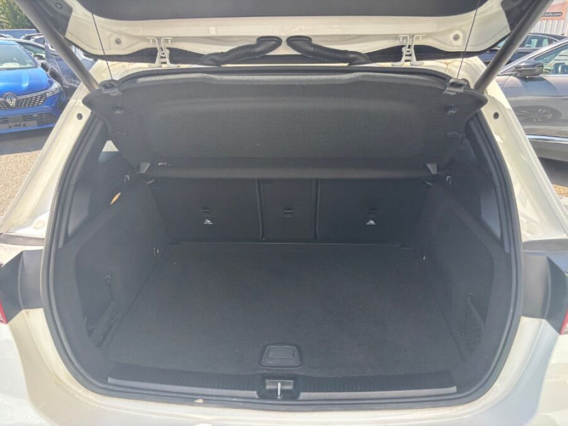 Photo 17 de l'offre de MERCEDES-BENZ CLASSE B 200d 150 8G-DCT PROGRESSIVE LINE EDITION Camera Hayon JA18 à 24950€ chez Mérignac auto