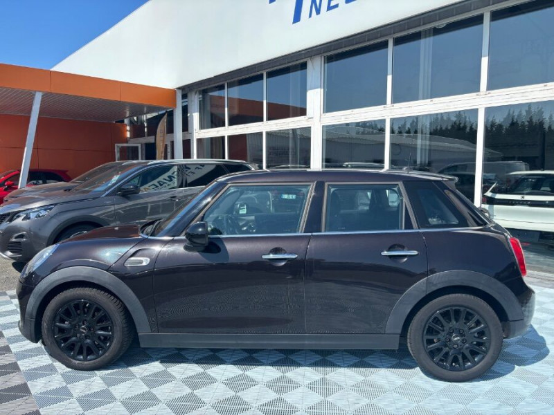 Photo 10 de l'offre de MINI MINI III ONE 75 BVM6 5P Bluetooth Radar JA16 Black à 11950€ chez Mérignac auto