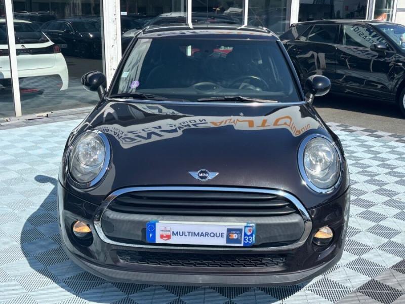 Photo 6 de l'offre de MINI MINI III ONE 75 BVM6 5P Bluetooth Radar JA16 Black à 11950€ chez Mérignac auto